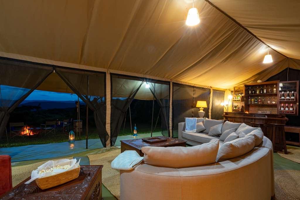 קראטו Karibu Camps And Lodges Lions Paw Ngorongoro מסעדה תמונה